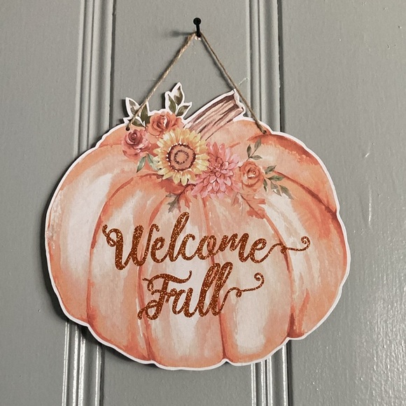 NWT- Beautiful Watercolor Glittered WELCOME FALL Floral Pumpkin Decor Sign 🌻 - Picture 6 of 12